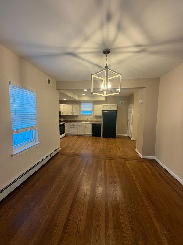 624 Milton Ave - Photo 6 of 18