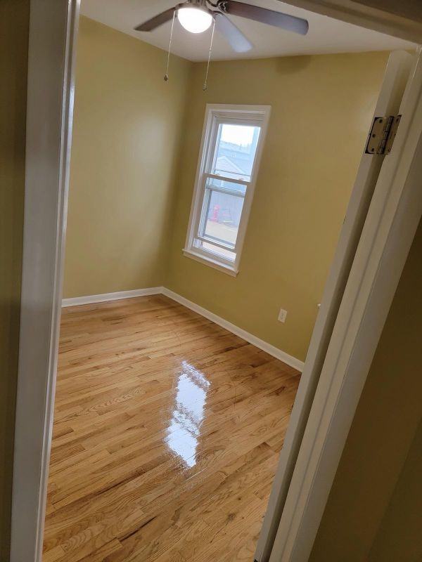 22 Lyons Pl ##1 - Photo 6 of 13