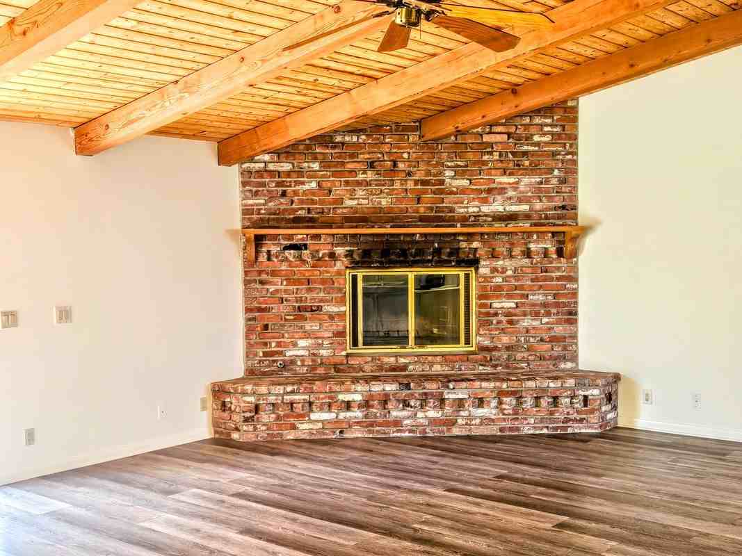 1348 Cheyenne Ln - Photo 5 of 16
