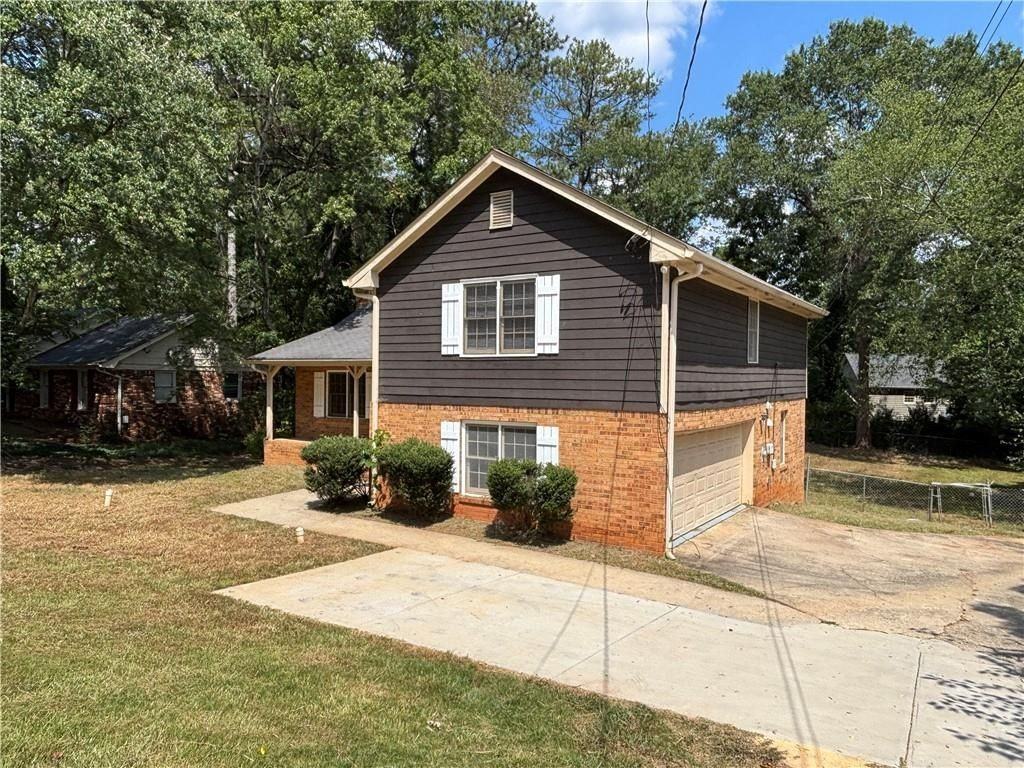 676 Killian Hill Rd Sw - Photo 2 of 27