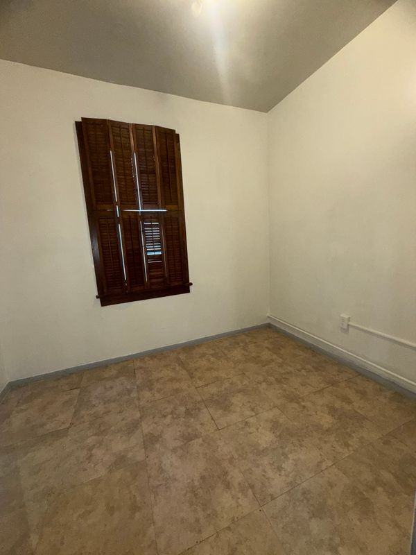 118 Rother Ave - Photo 5 of 16
