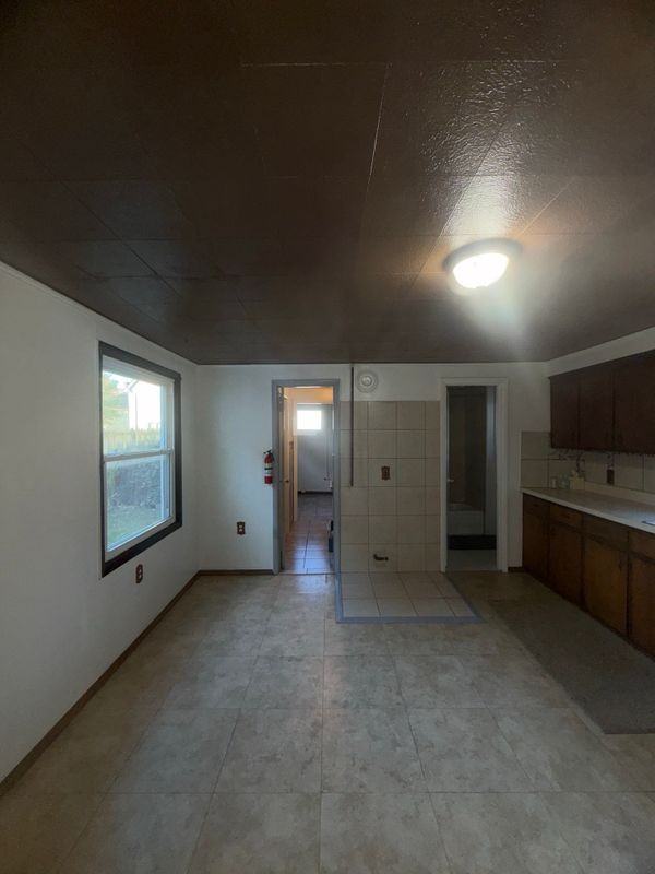 118 Rother Ave - Photo 7 of 16