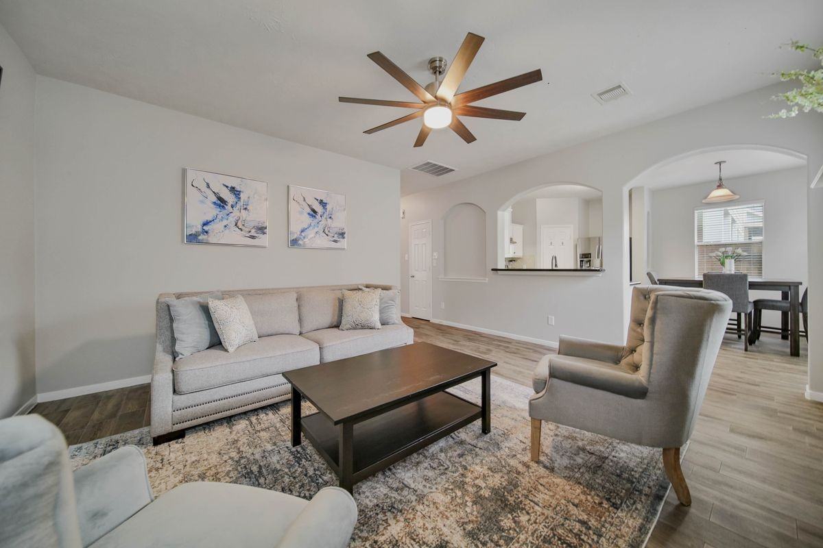 6415 Wilshire Lks - Photo 2 of 3