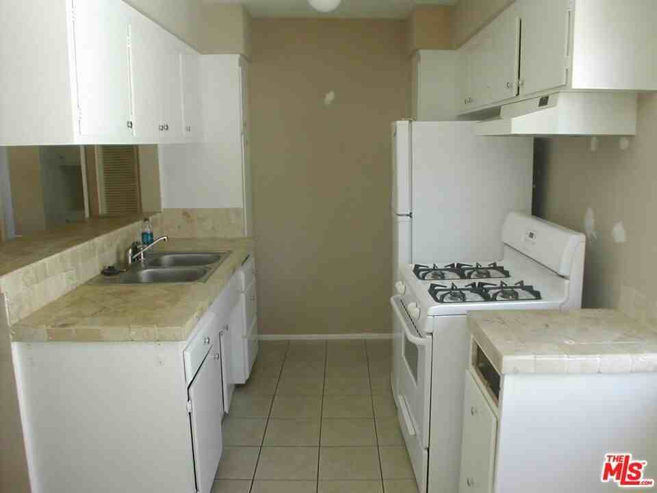 12488 Gilmore Ave ##3 - Photo 4 of 10