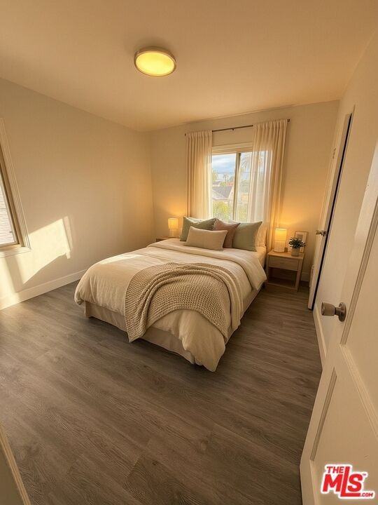 1150 S Plymouth Blvd ##4 - Photo 4 of 6
