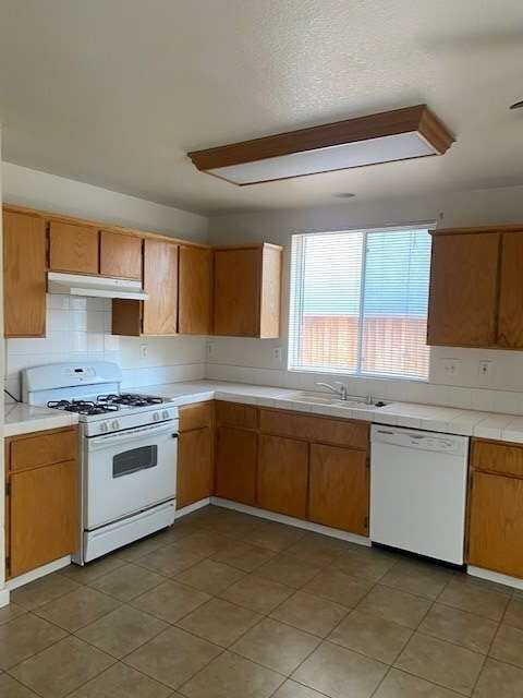3505 Ernest Dr - Photo 6 of 12