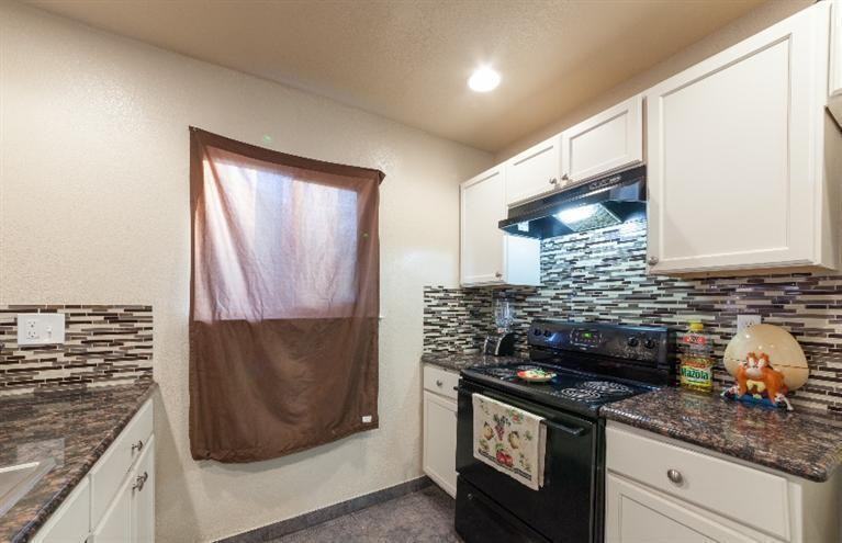 758 S Adler Ave #201 - Photo 7 of 19