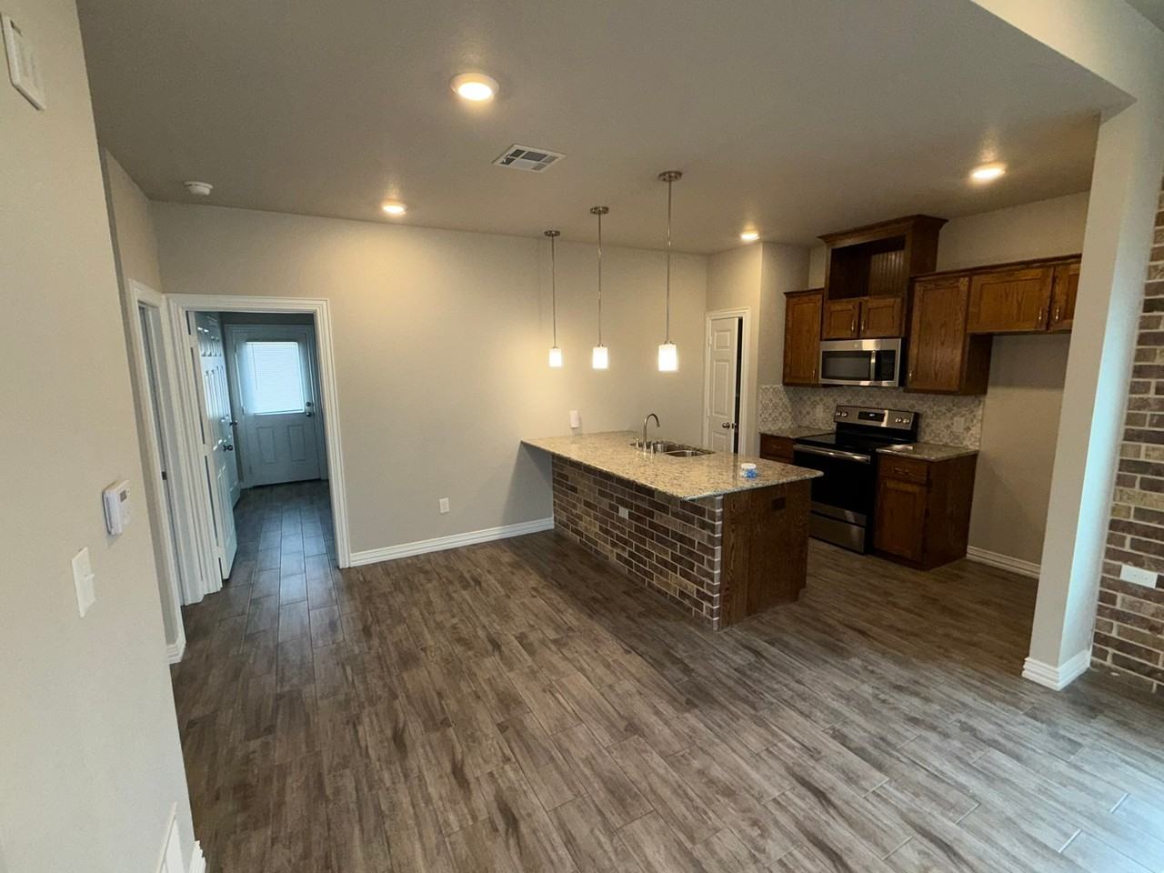 631 Wrigley Ln - Photo 2 of 16