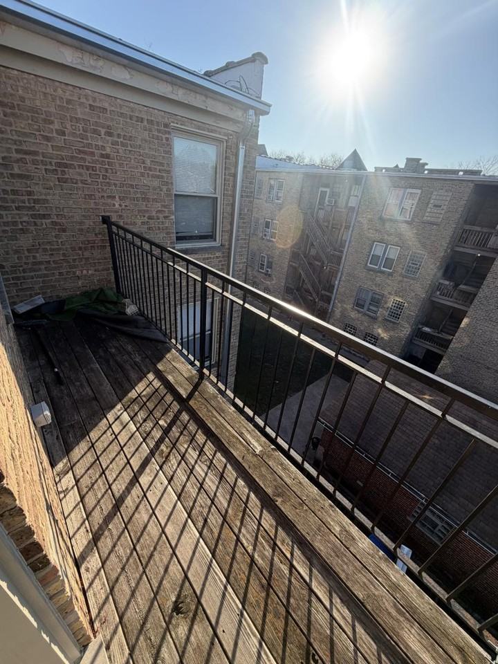 2538 W Fitch Ave #3 - Photo 4 of 6