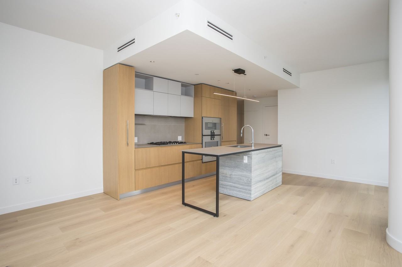 1277 Hornby St #2907