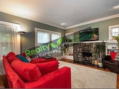 17401 Oxford Ave - Photo 2 of 28
