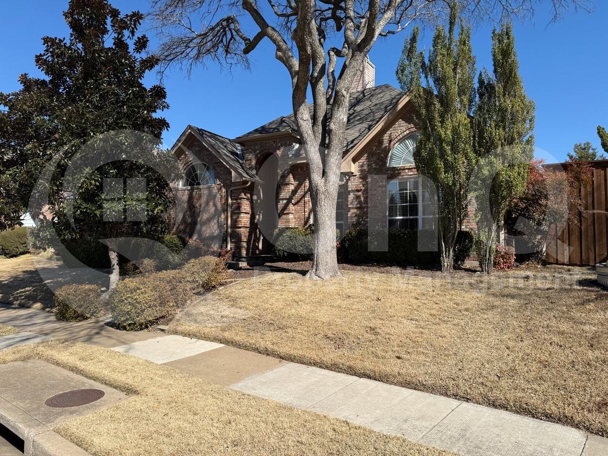 1716 Seminary Dr - Photo 2 of 20