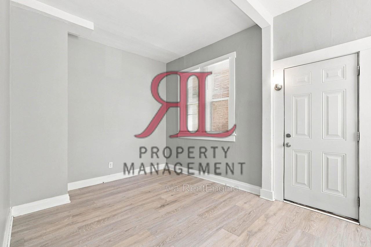 346 Stewart Ave - Photo 7 of 11