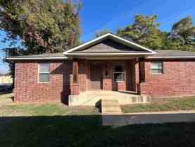 320 S 12th St - Photo 1 of 1