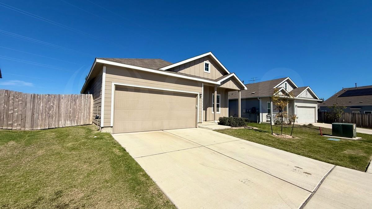 2816 Schwartz Ln - Photo 2 of 17