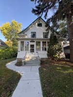 featured image of 2035 Laurel Ave
