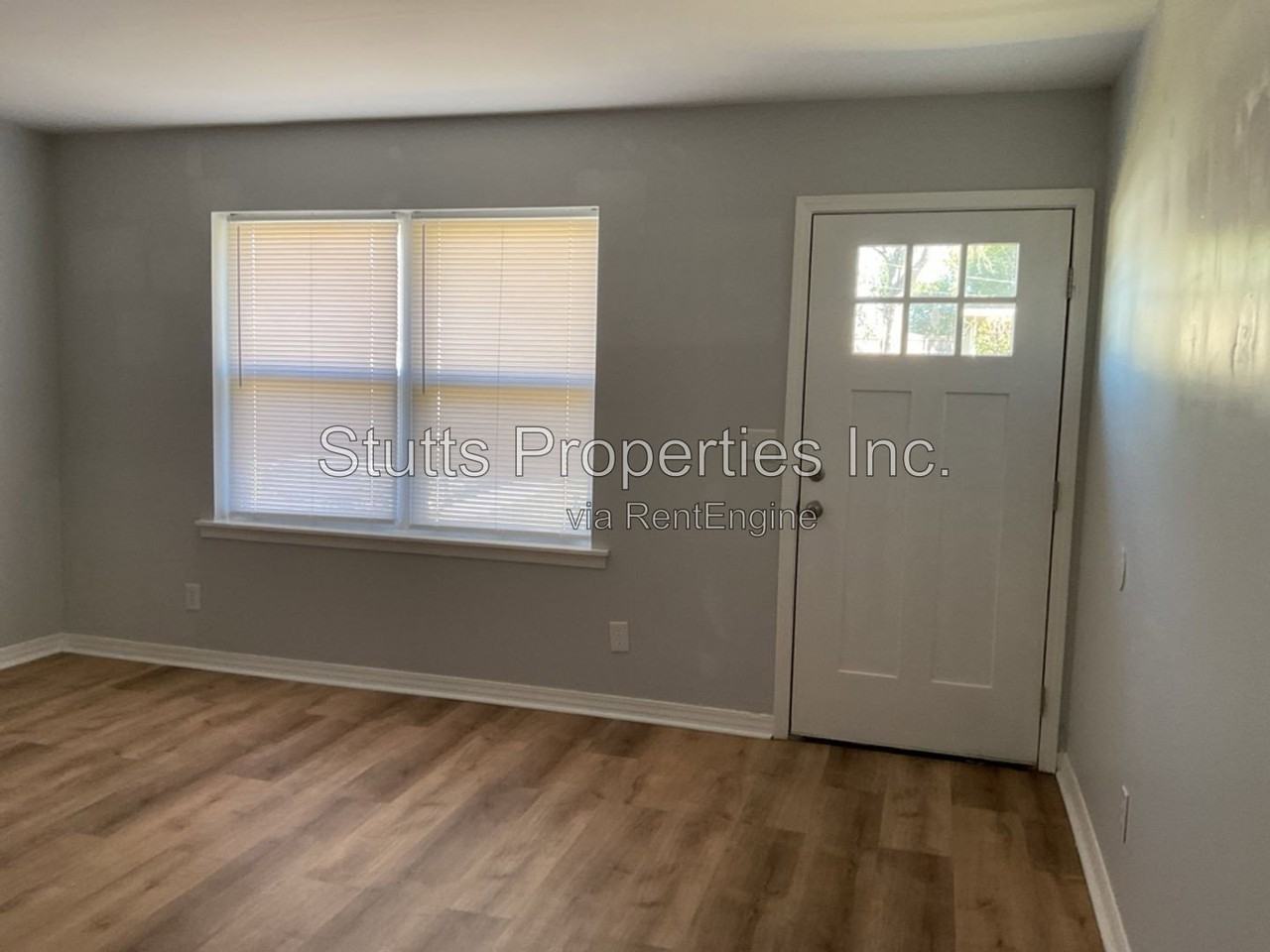 1721 Northern Blvd - Photo 5 of 8