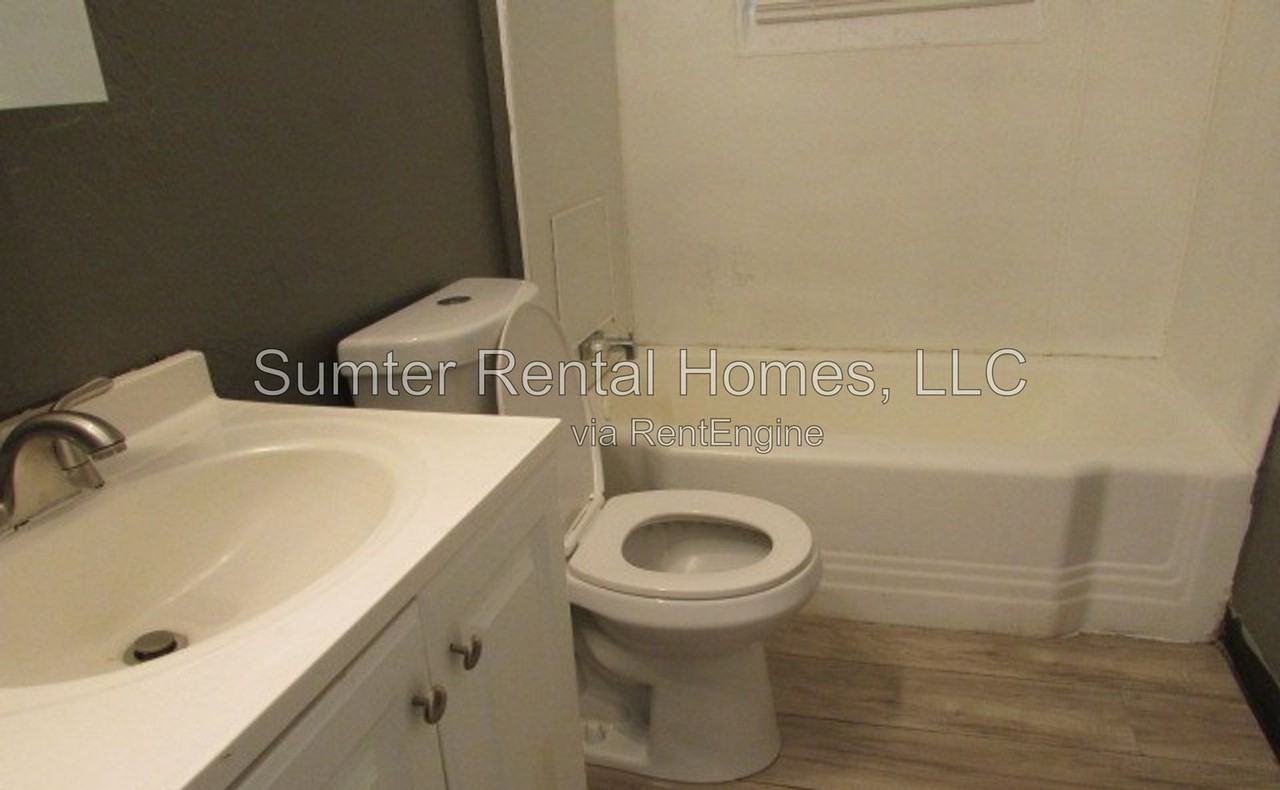 11 Burgess Ct - Photo 7 of 12
