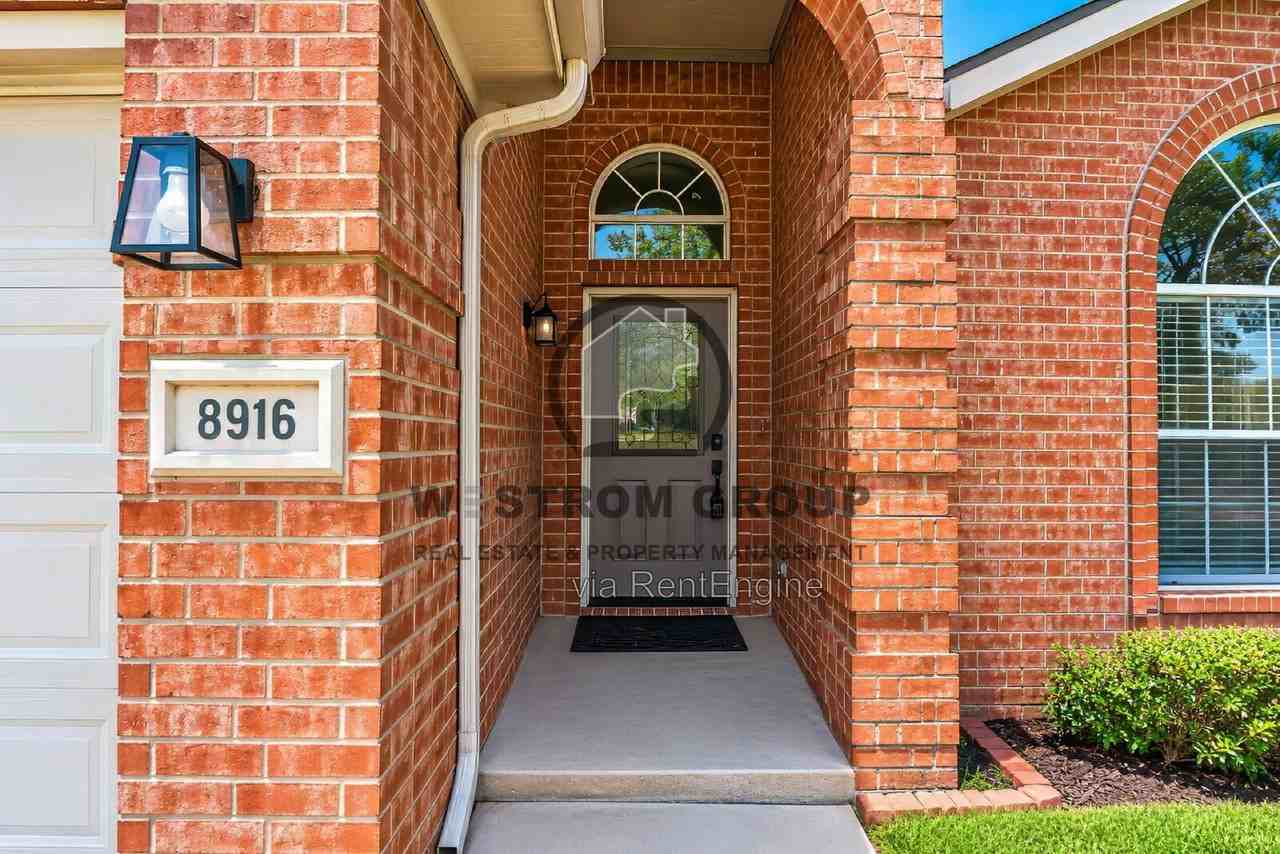 8916 Creede Trl - Photo 4 of 35