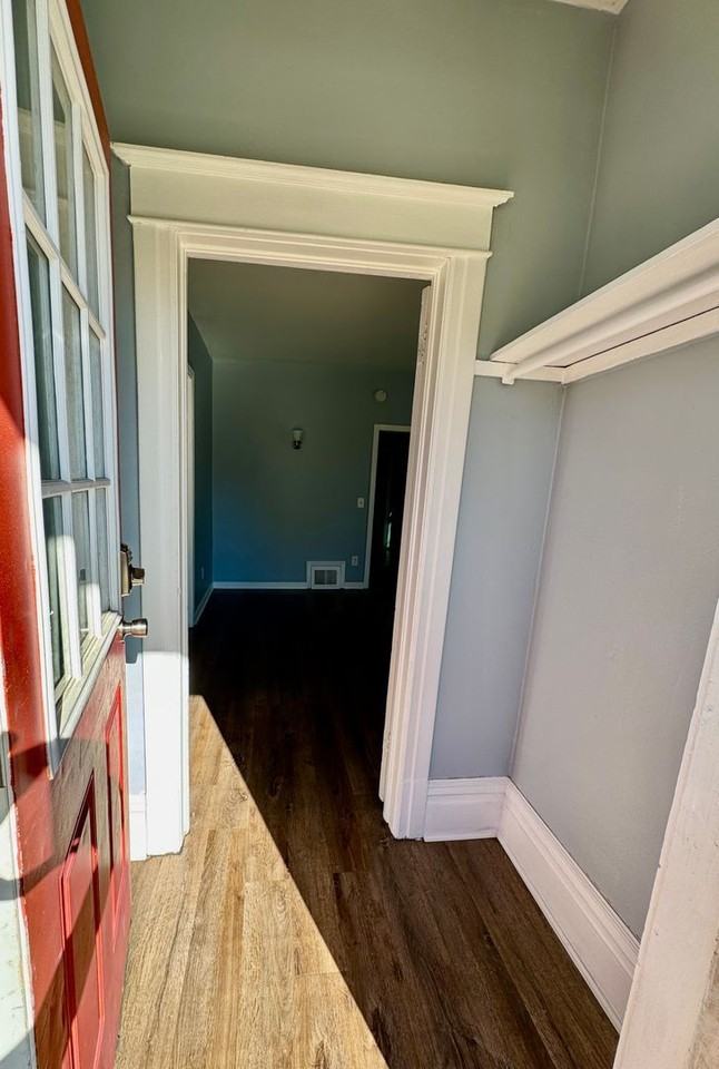 1264 5th St - Photo 2 of 12