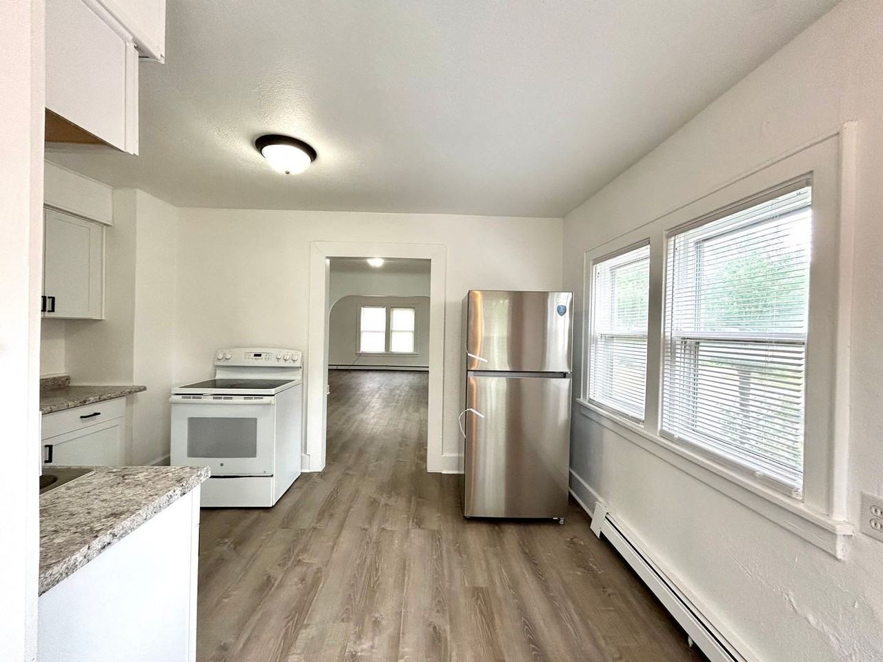 1663 6th St #B - Photo 7 of 16