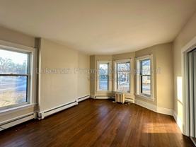 447 W Walnut St #3 - Photo 1 of 1