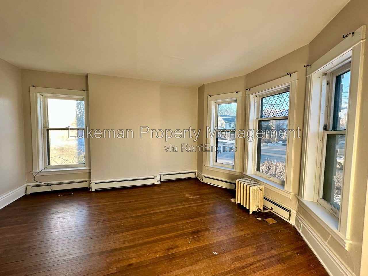 447 W Walnut St #3 - Photo 2 of 16