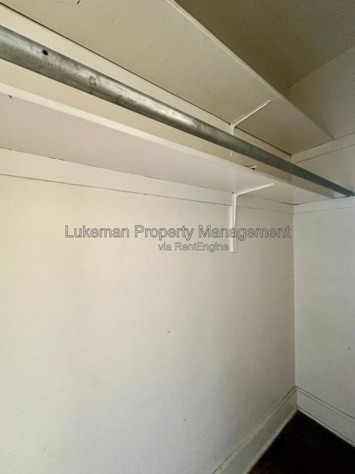 447 W Walnut St #3 - Photo 4 of 16