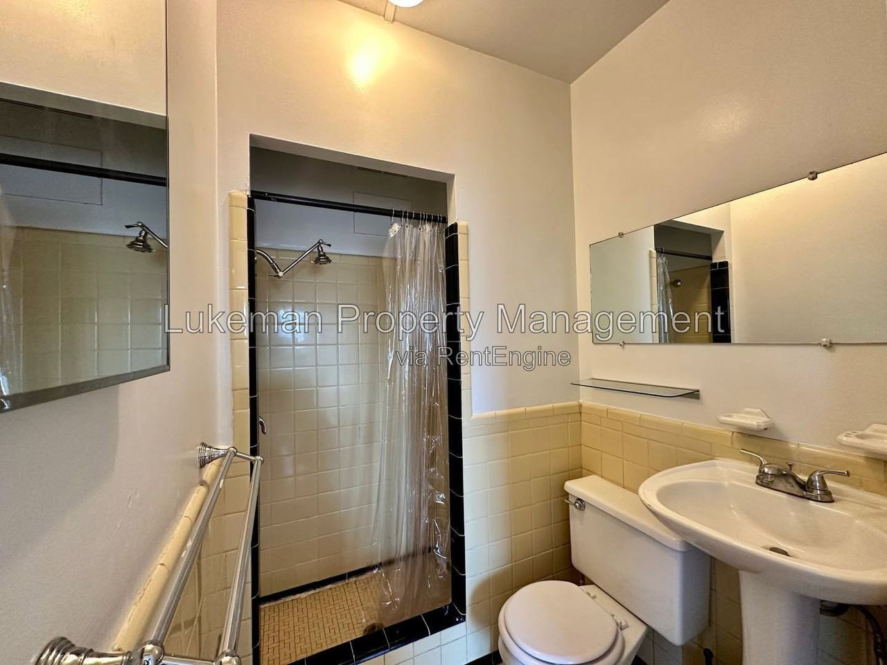447 W Walnut St #3 - Photo 7 of 16