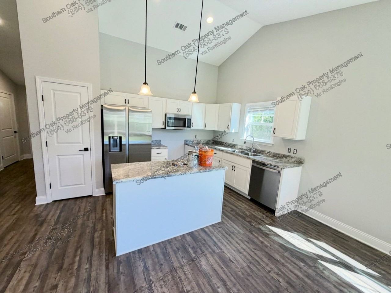 426 Cottage Grove Ln - Photo 6 of 17