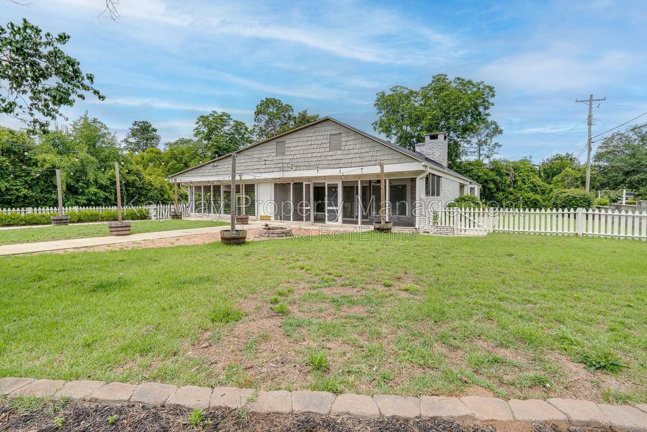 322 Jackson Ave - Photo 4 of 35