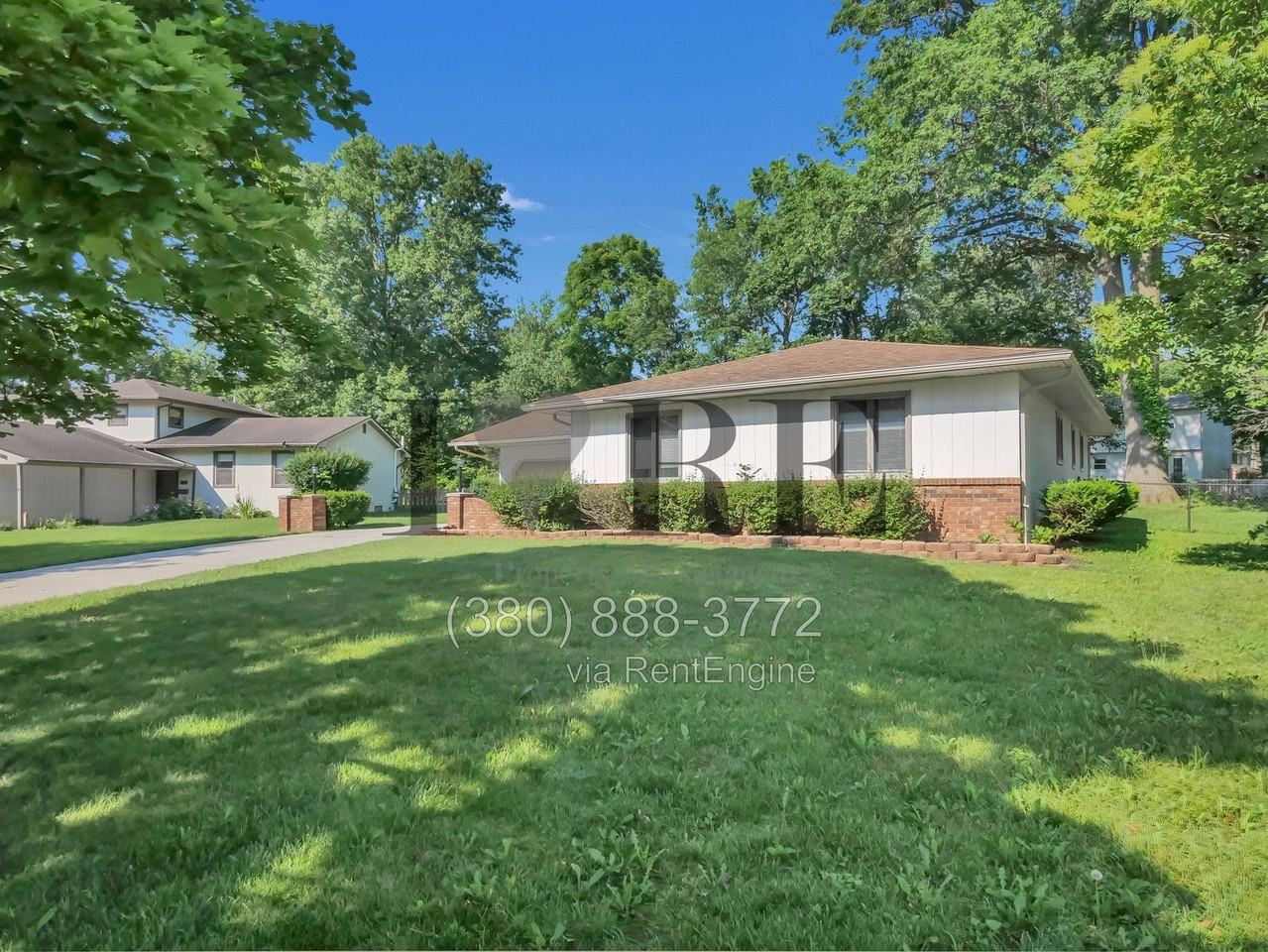 6427 Middleshire St - Photo 2 of 24