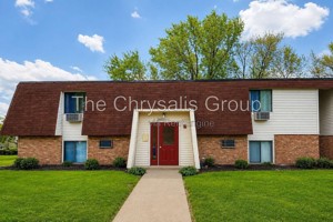 featured image of 2402 Marquette Rd #16