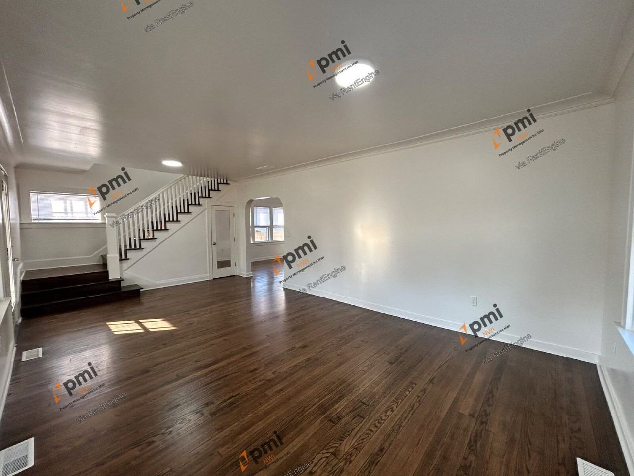 7040 Broadway - Photo 7 of 24