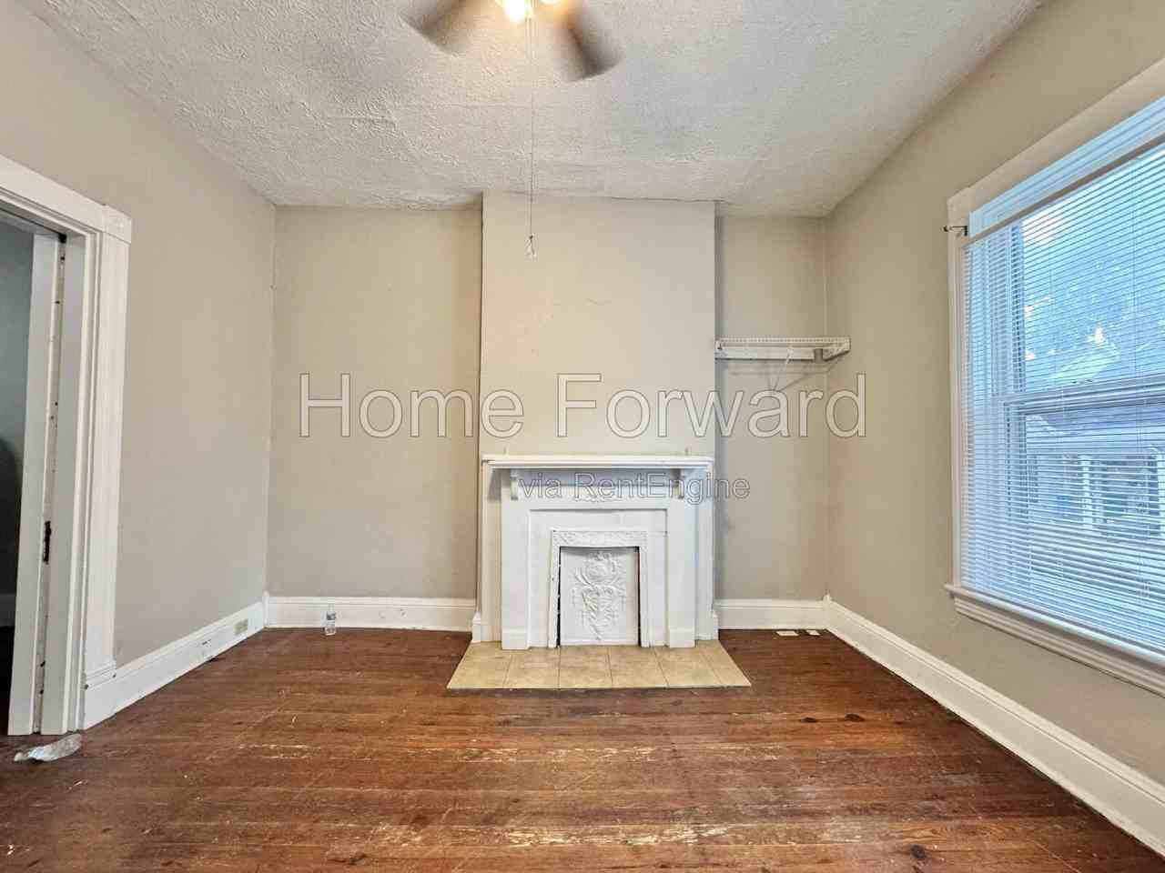112 Hagerman Ct - Photo 6 of 19