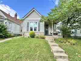 featured image of 365 S Broadway Park #201