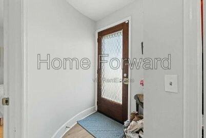369 Oldham Ave - Photo 2 of 28