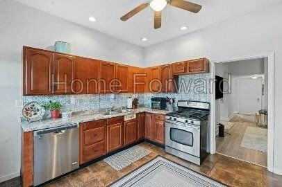 369 Oldham Ave - Photo 5 of 28