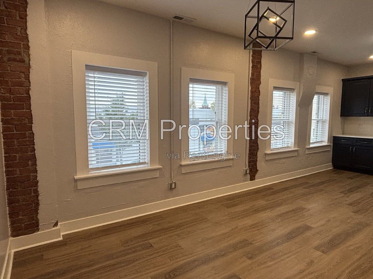 112 S Buckeye St - Photo 4 of 16