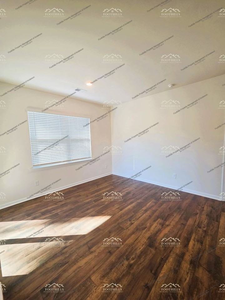 317 Glass Rd - Photo 3 of 21