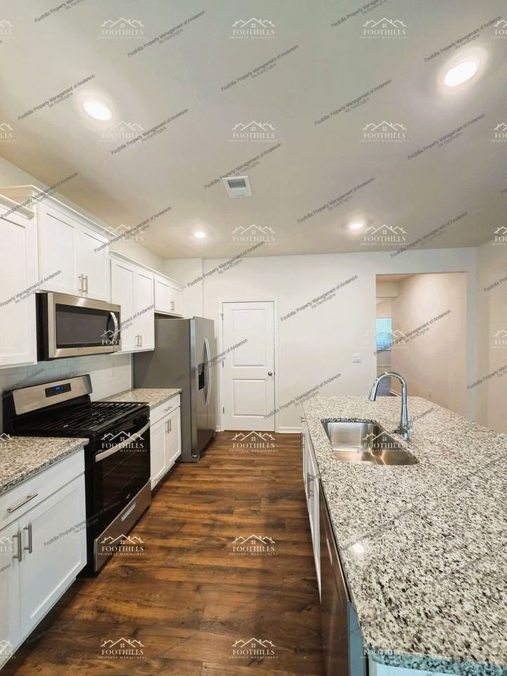 317 Glass Rd - Photo 5 of 21