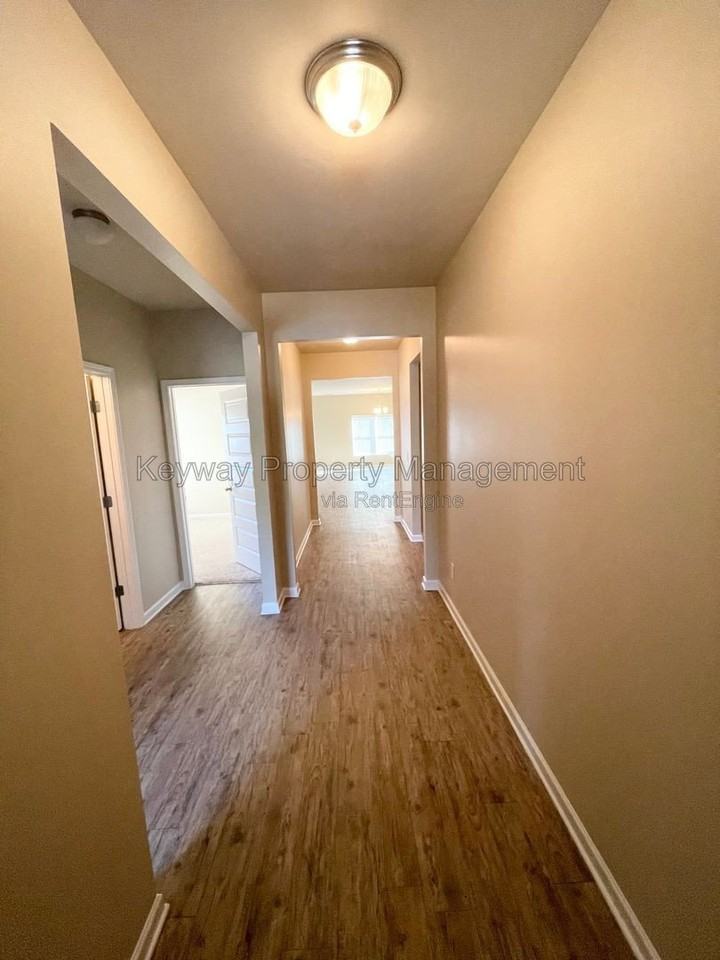 356 Stablebridge Dr - Photo 4 of 18