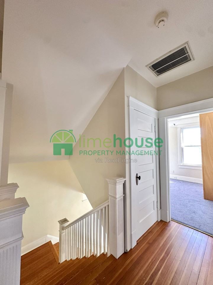 3123 Lorraine Ave - Photo 6 of 20