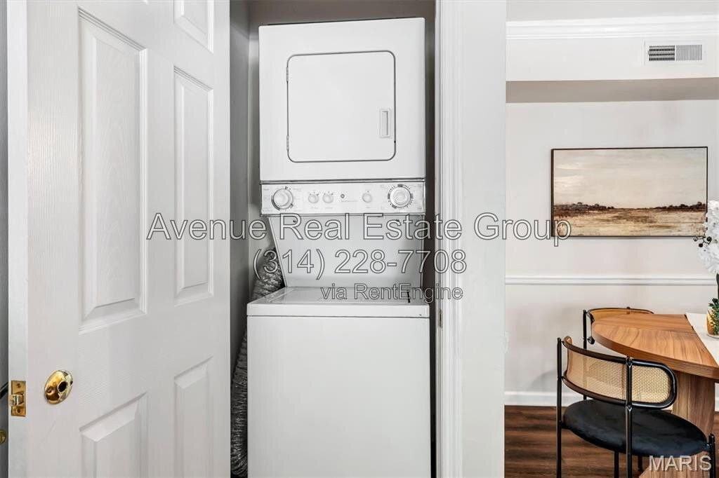 425 S Geyer Rd #H - Photo 5 of 17