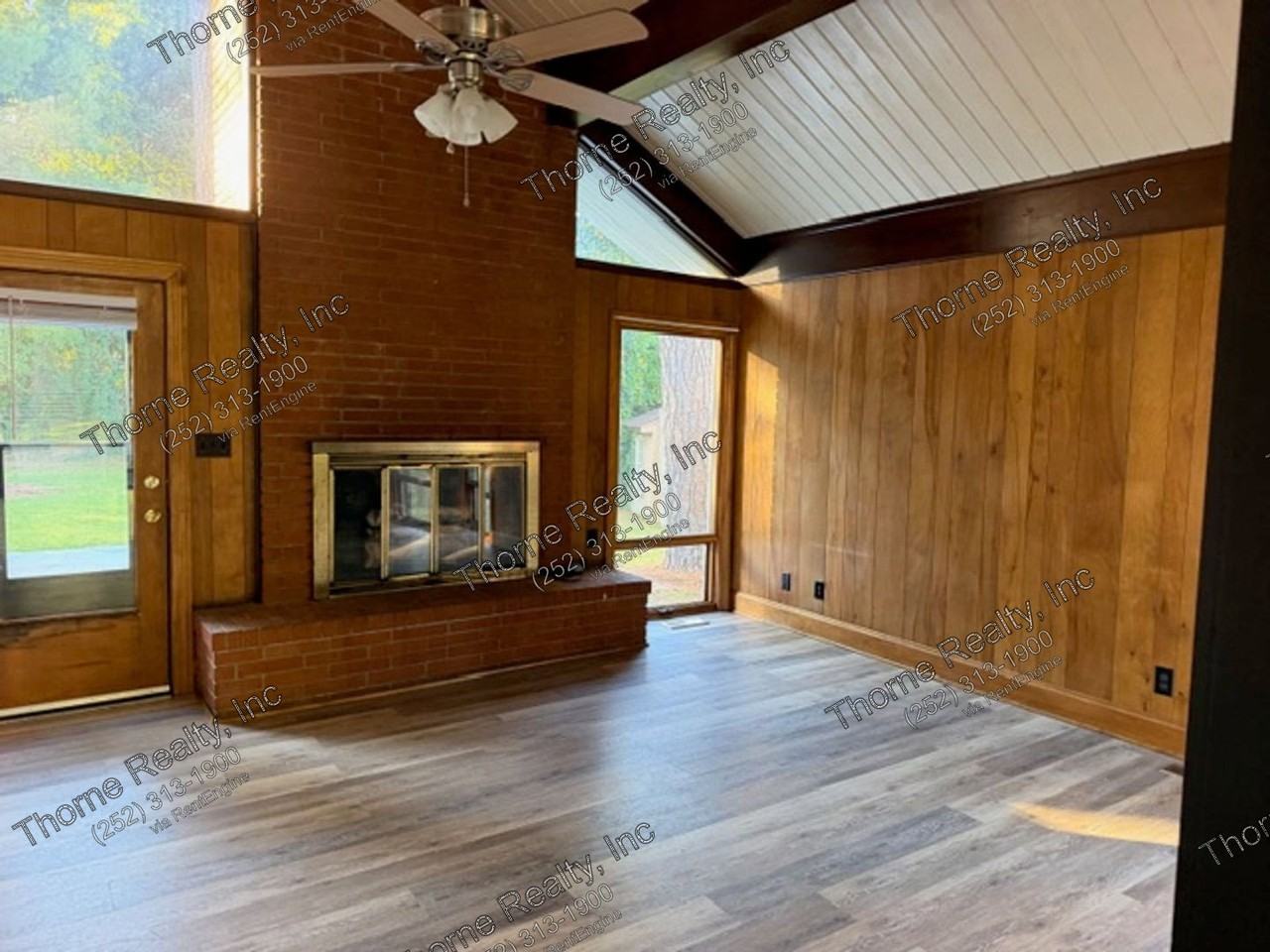 1405 Pinehaven Dr - Photo 2 of 15
