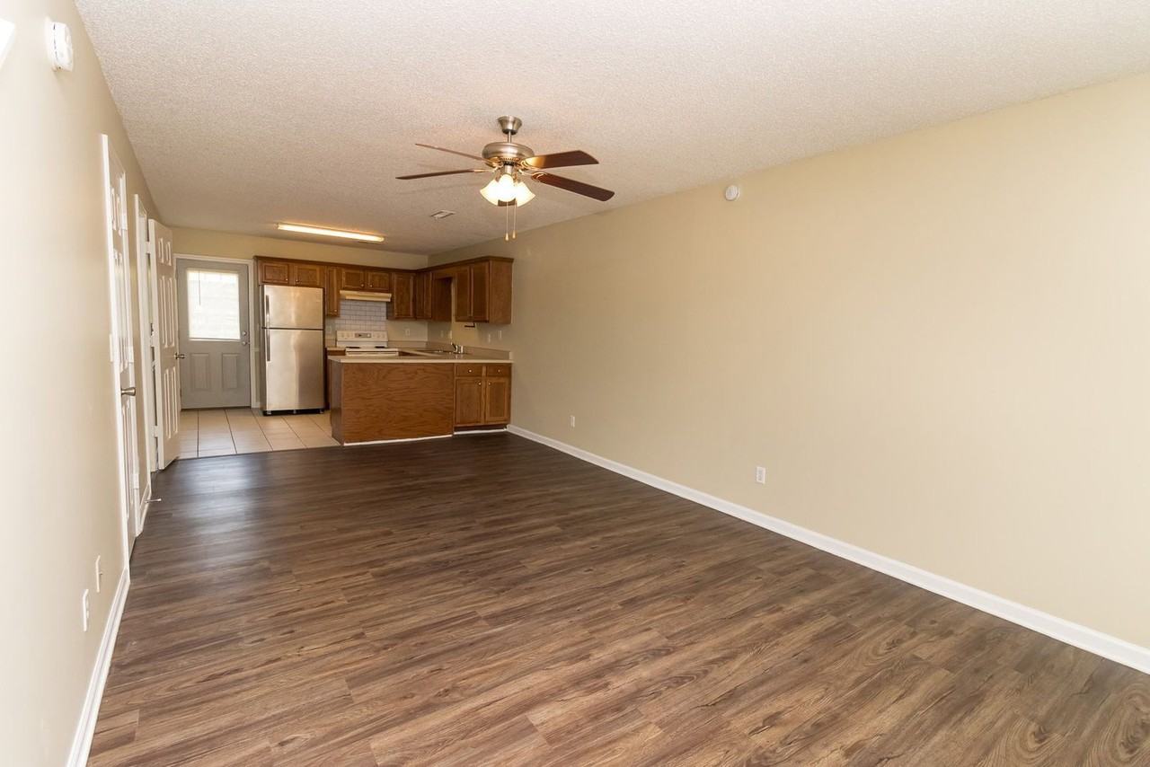 11 Alice Ln #25 - Photo 2 of 14