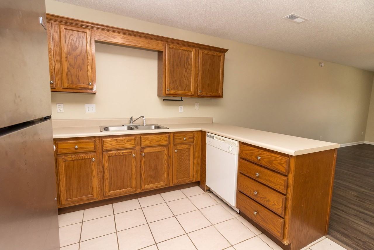 11 Alice Ln #25 - Photo 5 of 14