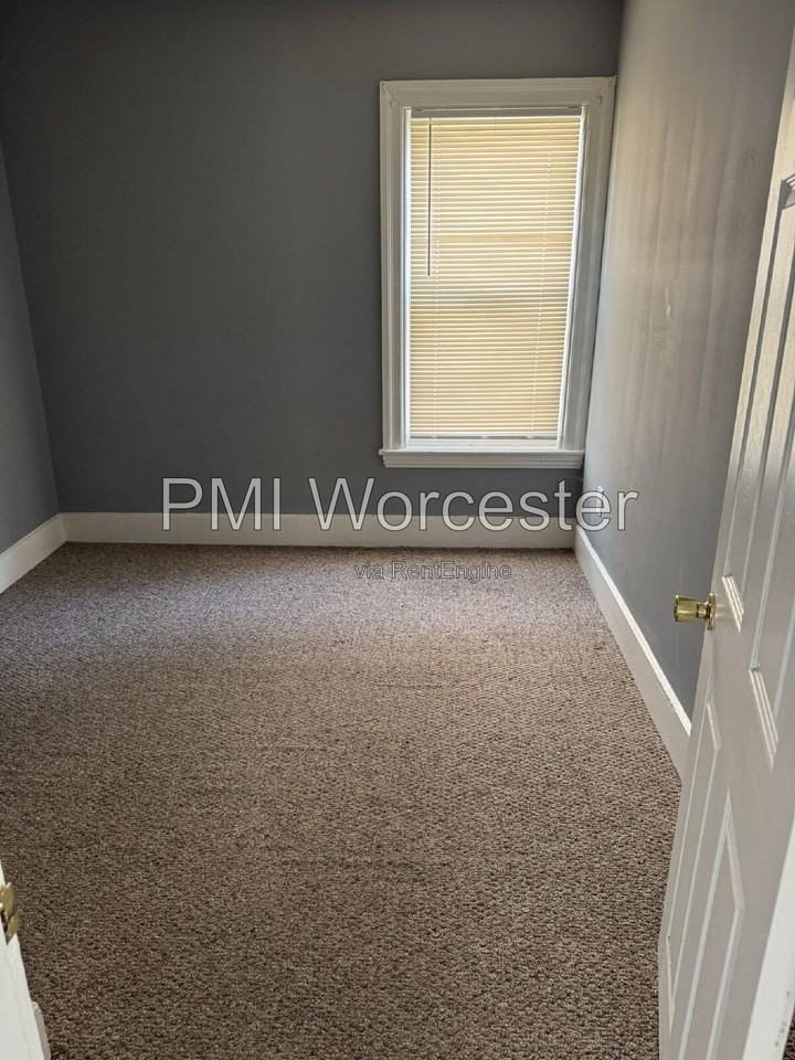 15 Goulding St #2 - Photo 7 of 17
