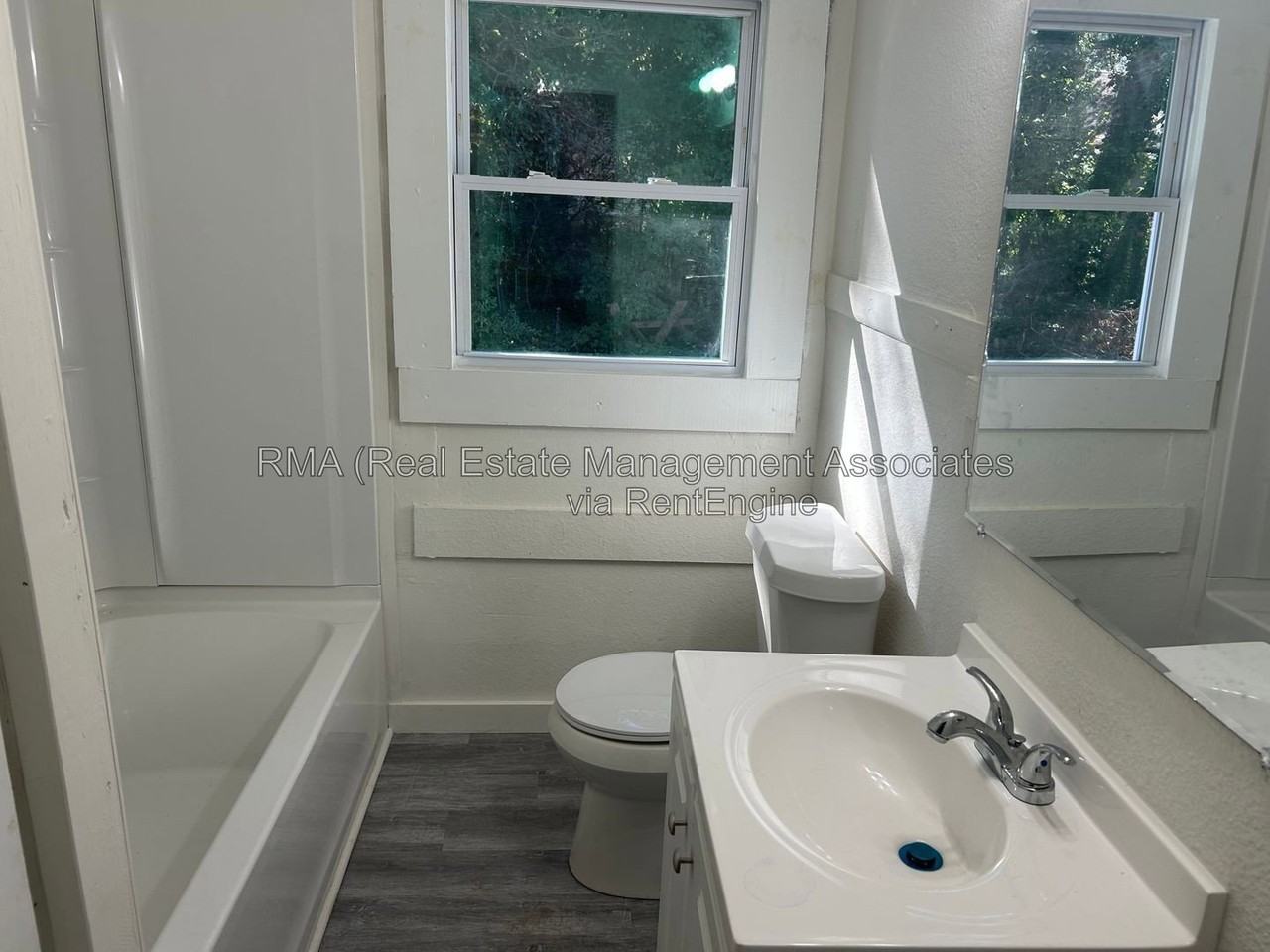 212 Austin Ave - Photo 6 of 6