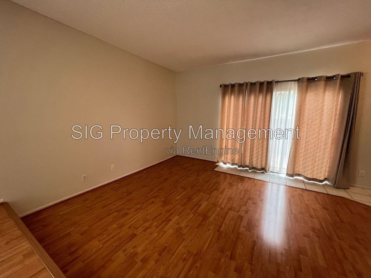 10480 Sunland Blvd #50 - Photo 5 of 27